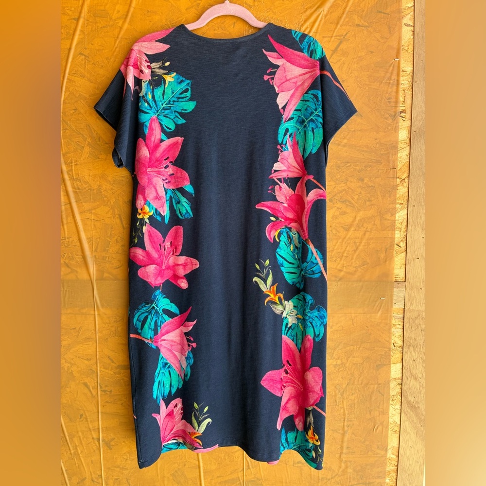 NWT CHICO’S Blue Floral Short Sleeve Beaded Dress Size Large (2) - Picture 4 of 9